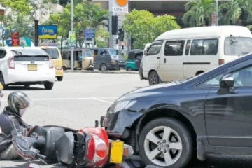 இலங்கையில் அதிவேக வீதிகளில் 856 விபத்துக்கள்!