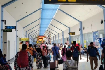 அதிகரிக்கும் சிக்கல்! நாட்டை விட்டு வெளியேறும் தமிழ் இளைஞர்கள் (VIDEO)