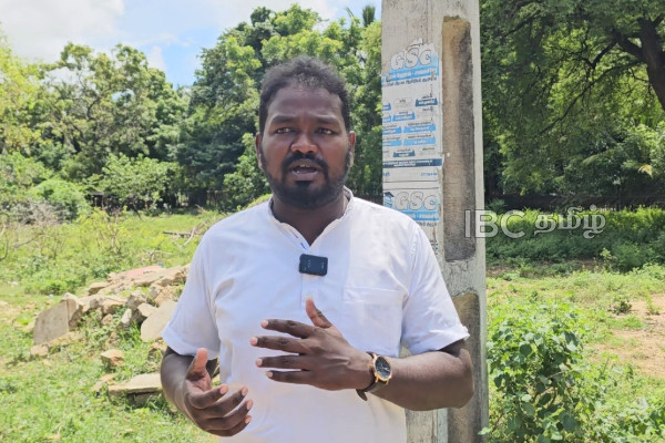 விடுதலைக்காக உயிர்நீத்த குமரப்பா புலேந்திரன் - புத்துயிர் பெறுமா இடித்தழிக்கப்பட்ட நினைவுத்தூபி | Kumarappa Pulendran Memorial Statue In Jaffna விடுதலைக்காக உயிர்நீத்த குமரப்பா புலேந்திரன் - புத்துயிர் பெறுமா இடித்தழிக்கப்பட்ட நினைவுத்தூபி | Kumarappa Pulendran Memorial Statue In Jaffna