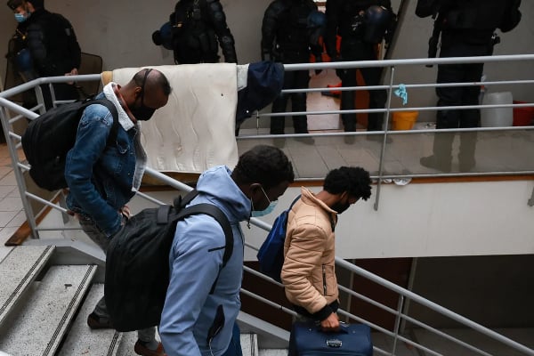 பிரான்ஸில் இலங்கை தமிழ் குடும்பத்திற்கு நேர்ந்த அவல நிலை | Sri Lankan Family Lost House In France