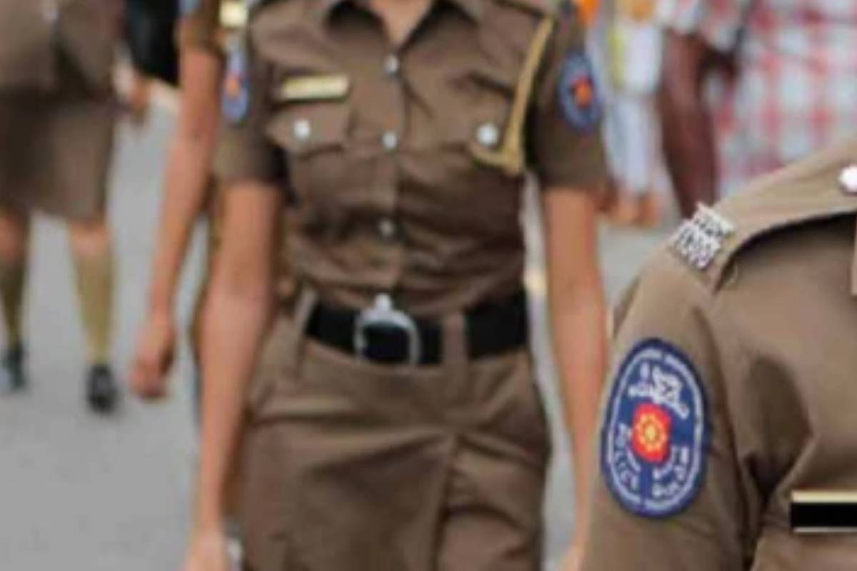 10 பில்லியன் ரூபாய் மோசடி விவகாரம் ; பெண் காவல்துறை அதிகாரிக்கு சொந்தமான வாகனம் பறிமுதல் | Vehicle Belonging To Female Police Officer Seized 10 பில்லியன் ரூபாய் மோசடி விவகாரம் ; பெண் காவல்துறை அதிகாரிக்கு சொந்தமான வாகனம் பறிமுதல் | Vehicle Belonging To Female Police Officer Seized