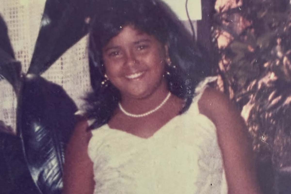 குழந்தையாக இருக்கும் இந்த நடிகை யார் தெரியுமா? | Actress Sameera Reddy Childhood Photo Viral