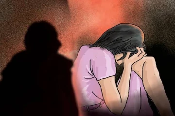 10 ஆண்டுகள்..மகளுக்கு பாலியல் தொல்லை அளித்த தந்தை - நீதிபதி கொடுத்த தண்டனை!