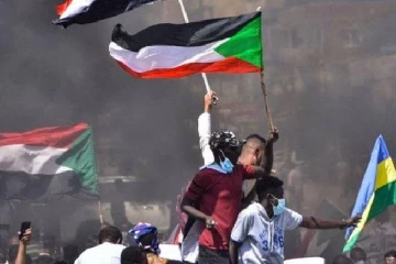 சூடானில் ஆட்சியை கைப்பற்றிய  இராணுவம்; அரசாங்கத்தின் முக்கிய புள்ளிகள்   பலர்  கைது!