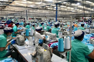 டிரம்ப் விதித்த வரியால் இலங்கையின் ஆடைத் தொழிற்துறை பாதிக்கும் அபாயம்!