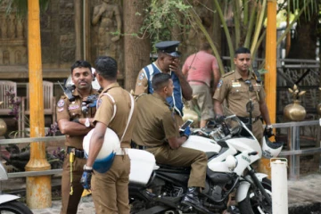 17 பாடசாலை மாணவர்கள் அதிரடியாக கைது