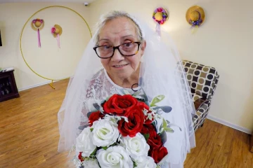 என் வாழ்நாள் கனவு! தன்னைத் தானே திருமணம் செய்துகொண்ட 77 வயது பெண்