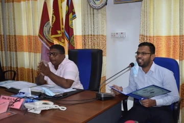 ஏறாவூர் நகரசபை நிருவாக பிரிவில் 18 துணை சட்டங்களை உருவாக்க தீர்மானம்