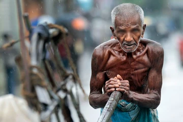 உலகில் தீவிர வறுமையின் அபாயத்தை எதிர்நோக்கும் வயதானவர்கள்! இலங்கை தொடர்பில் வெளியான தகவல்