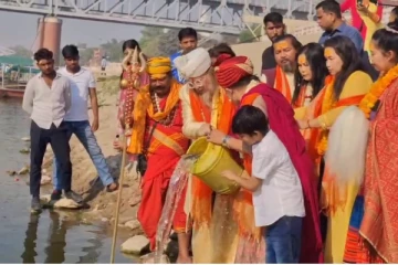 கங்கையை சுத்தம் செய்ய 1,000 மீன்களை நதியில் விட்ட ஜேர்மானியர்