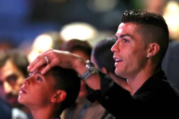 மான்செஸ்டரில் இருந்து ரொனால்டோ வெளியேறிய பிறகு…மகன் கிறிஸ்டியானோ ஜூனியர் எடுத்துள்ள முக்கிய முடிவு