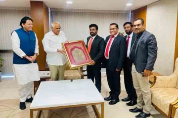 குஜராத் முதல்வரை சந்தித்தார் அநுர