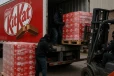 4 லட்சம் KitKat சாக்லேட் திருட்டு; எங்கே தெரியுமா?