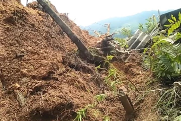 மண்மேடு சரிந்து வீழ்ந்ததில் நபர் ஒருவர் உயிரிழப்பு