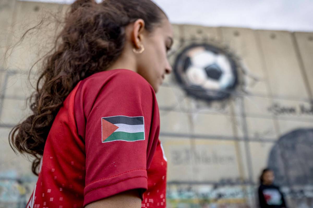 பாலஸ்தீன தேசிய கால்பந்து வீரரை கைது செய்த இஸ்ரேல் | Palestinian National Football Player