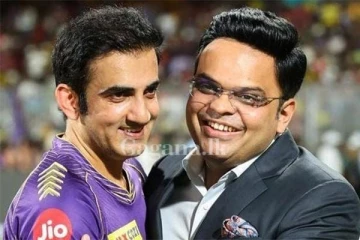 ඉන්දීය ක්‍රිකට් කණ්ඩායම නව පුහුණුකරුවකු යටතට..