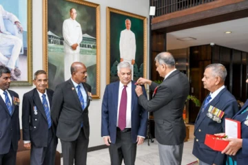 අද ජනපති සමග සිදුවූ විශේෂ වැඩේ...