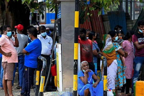 அரச உத்தியோகத்தர்களுக்கு பேரிடி! இடைநிறுத்தப்பட்ட செயற்திட்டம்: விதிக்கப்பட்ட நிபந்தனை | Another Crisis For Civil Servants