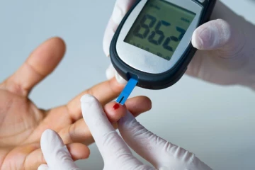 இந்த வயதில் இவ்வளவு ரத்த சர்க்கரை அளவுதான் இருக்க வேண்டும் - இதை கண்டிப்பா நோட் பண்ணுங்க