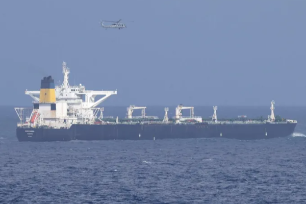 வெனிசுலா எண்ணெய்க் கப்பலை சிறைப்பிடித்த அமெரிக்கா! | United States Has Seized A Venezuelan Oil Tanker