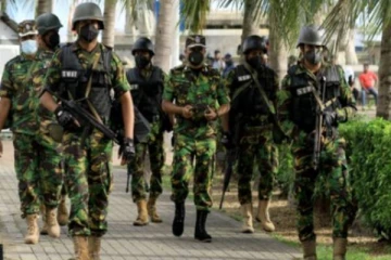 இராணுவ விதிகளை கடுமையாக்க தீர்மானம்