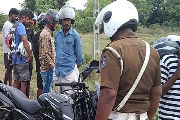 தமிழர் பகுதியில் கோரவிபத்து; குடும்பஸ்தர் பலி; ஒருவர் படுகாயம் | Intoxicated Tamils Rioted In The Area