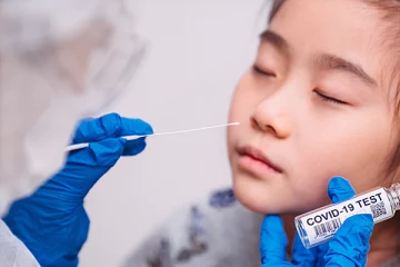 அமெரிக்காவில் புதிய உச்சம்! ஒரே நாளில் 5.5 லட்சம் பேருக்கு பாதிப்பு