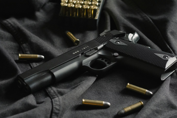 அரசியல்வாதிகளுக்கு வழங்கப்பட்ட துப்பாக்கிகள் மாயம்! | Guns Given To Politicians Disappear அரசியல்வாதிகளுக்கு வழங்கப்பட்ட துப்பாக்கிகள் மாயம்! | Guns Given To Politicians Disappear