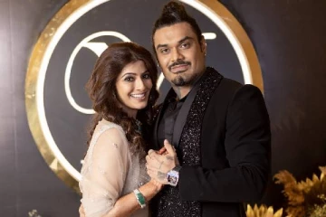 ஒருவழியாக மகள் வரலட்சுமி திருமணத்தை முடித்த சரத்குமார்!! வெளியான புகைப்படங்கள்..