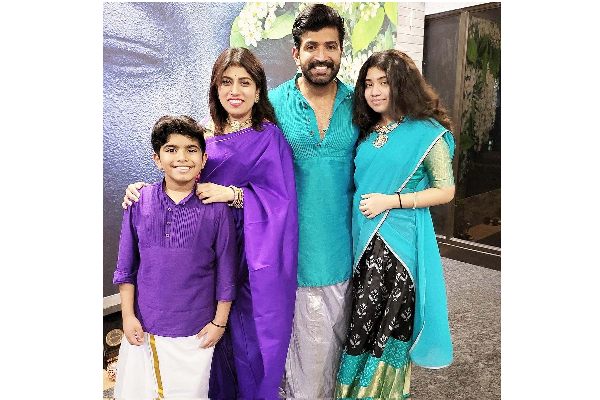 நடிகர் அருண்விஜய் மகள் இவ்வளவு வளர்ந்துட்டாங்களா? புகைப்படத்தை பார்த்து வாயடைத்துப் போன ரசிகர்கள் | Arunvijay Daughter Purvilatest Family Photo