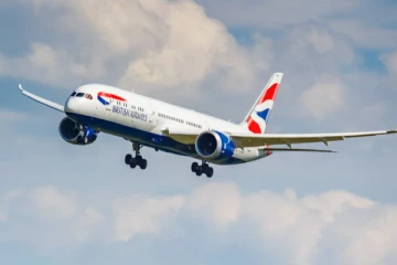 40000 அடி உயரத்தில் உயிருக்கு போராடிய நபர்! 5 மணி நேரம் போராடிய வைத்தியர்