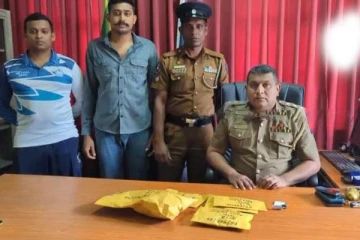 மோட்டார் சைக்கிளில் கஞ்சா விற்பனை