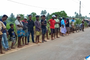 யாழ். நிலாவரையில் வாகன விபத்தில் முதியவர் ஒருவர் பலி (Photo)