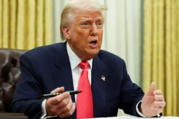 உலக மக்கள் அனைவரையும் அதிர்ச்சியில் ஆழ்த்திய டிரம்ப் அறிவிப்பு