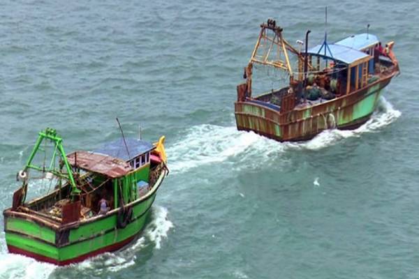 எல்லைதாண்டி மீன்பிடித்ததாக 7 தமிழக மீனவர்கள் கைது - மீனவர் சங்கம் கோரிக்கை | Tamil Nadu Fishermen Arrested Cross Border Fishing