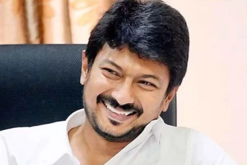 வீடு வீடாக சென்று உதயநிதி ஸ்டாலின் செய்த காரியம்... ஸ்டாலின் பாணியில் தூள்கிளப்பும் செயல்