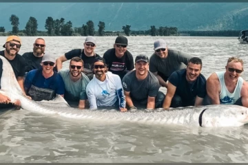 நூறாண்டுகளுக்கு முந்தைய மீன் உயிருடன் சிக்கியது