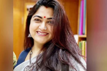 குஷ்பூவின் புதிய கெட்டப் - வெளியான புகைப்படம் - செம்ம வைரல்