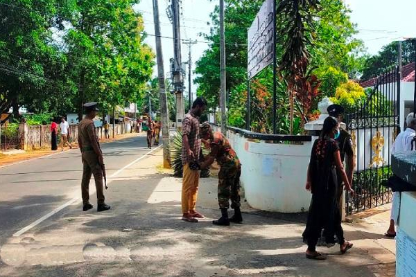 அம்பாறையில் இடம்பெறவிருந்த அதிர்ச்சி சம்பவம்: பொலிஸாரிடம் வசமாக சிக்கிய நபர் | Police Arrested A Person Tried To Kidnap Students