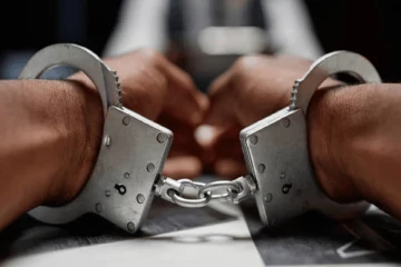 பல முச்சக்கர வண்டிகளைத் திருடிய சந்தேகநபர் போதைப்பொருளுடன் கைது