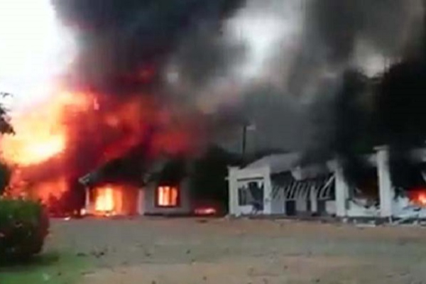 வன்முறைச் சம்பவத்தின் போது காணாமல் போன துமிந்தவின் துப்பாக்கி! - ஐபிசி தமிழ்