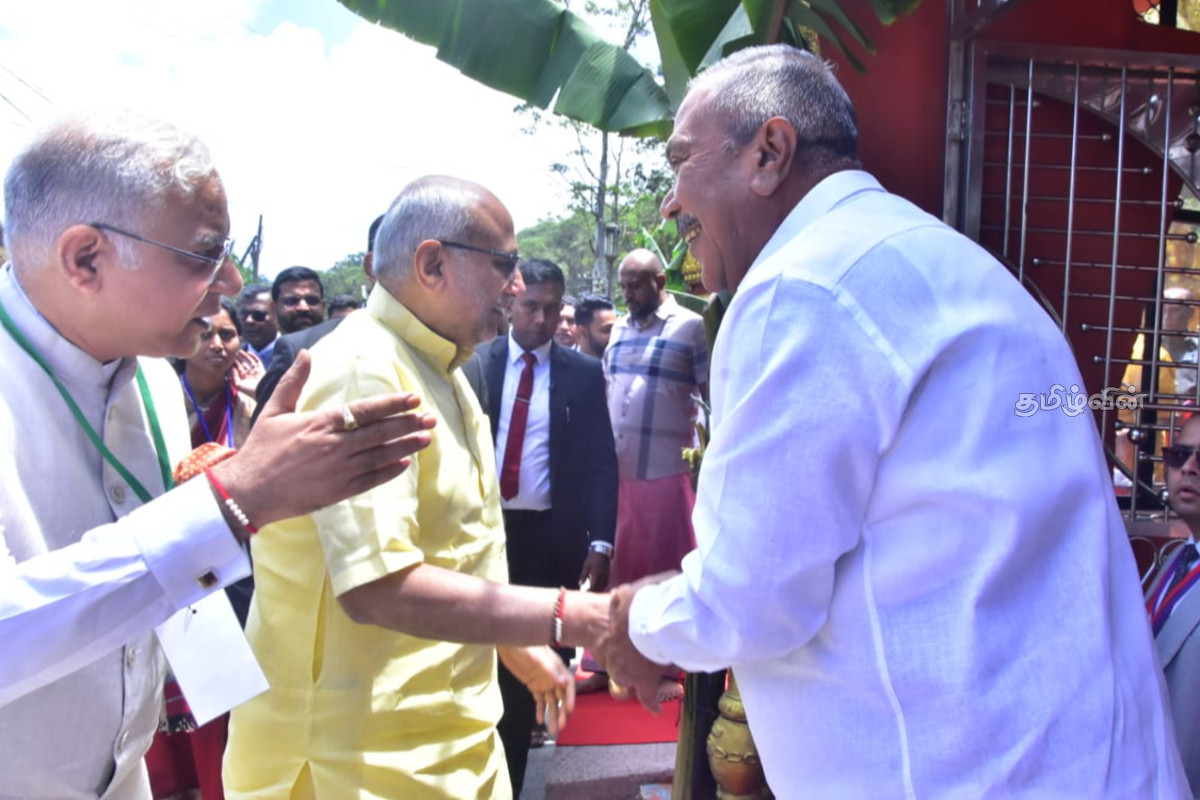 நுவரெலியா - சீதாஎலிய சீதையம்மன் ஆலயத்தை சென்றடைந்த இந்திய துணை ஜனாதிபதி | Vice President Of India Visits Seetha Eliya