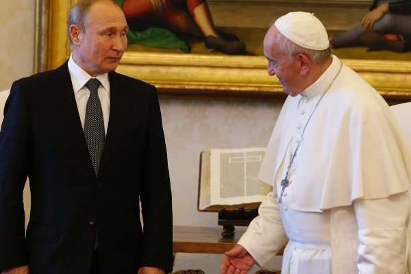 விளாடிமிர் புடினுக்கு மீண்டும் கோரிக்கை வைத்த போப் பிரான்சிஸ் | Pope Francis Beg Stop Violence And Death