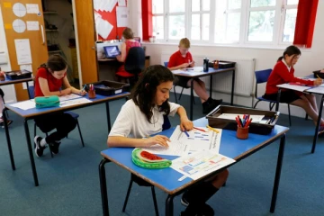 சுவிஸிற்கு புலம்பெயர்ந்துள்ளவர்களின் பிள்ளைகள் குறித்து வெளியாகியுள்ள ஒரு தகவல்