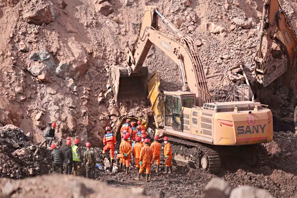 சீனாவில் நிலக்கரி சுரங்க விபத்து - 10 பேர் உயிரிழப்பு | 10 Killed In Coal Mine Accident In China