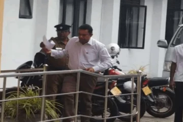 நாடாளுமன்ற உறுப்பினர் கயந்த கருணாதிலக்க இலஞ்ச ஊழல் ஆணைக்குழுவில் வாக்குமூலம்