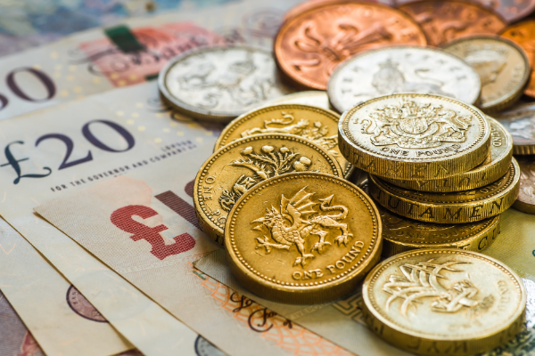 இளையோருக்கான ஊதிய உயர்வு திட்டம்! பிரித்தானிய அரசாங்கத்தின் தயக்கம் | British Government To Raise Minimum Wage இளையோருக்கான ஊதிய உயர்வு திட்டம்! பிரித்தானிய அரசாங்கத்தின் தயக்கம் | British Government To Raise Minimum Wage