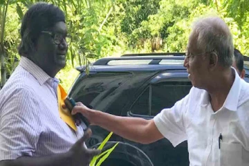 தமிழரசுக்கட்சியை உருக்குலைத்த சுமந்திரன் - சத்தியலிங்கம்; குற்றப்பத்திரிகையின் பிரதியை வாங்க மறுப்பு!