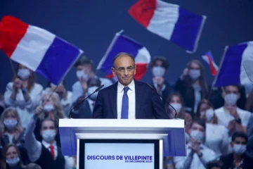 புலம்பெயர்ந்தோரை இழிவாக பேசிய பிரான்ஸ் ஜனாதிபதி வேட்பாளருக்கு பெருந்தொகை அபராதம்