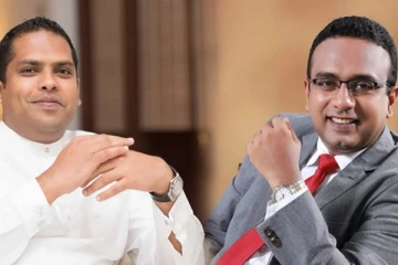 தூக்கி எறியப்பட்ட மனுஷ நாணயக்கார மற்றும் ஹரின் பெர்னாண்டோ!